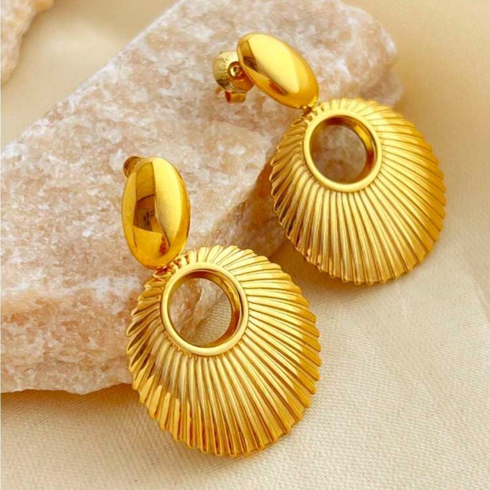 Trendy Vintage style earrings A786
